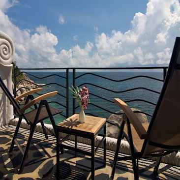 Jamahkiri Resort & Spa